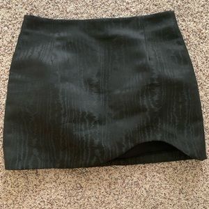 NWT BLACK ZARA MINI PRINT (SUBTLE ANIMAL PRINT)